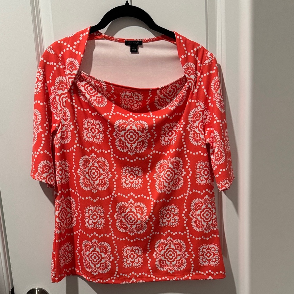 NWOT Ann Taylor Squareneck Top